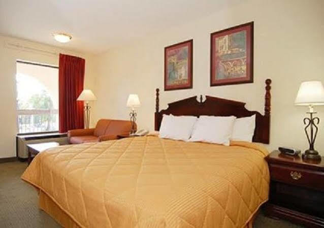 Quality Inn Russellville Eksteriør billede